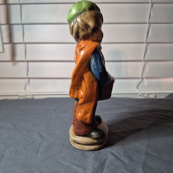 Charming Vintage Porcelain Figurines: Drummer & Banjo Player Duo - Picture 7 of 15